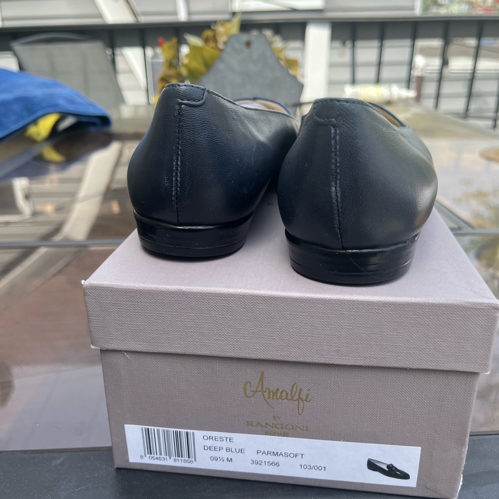 AMALFI by Rangoni Firenze Leather loafer style shoe. Italy. 9.5M. Deep Blue - Picture 5 of 10